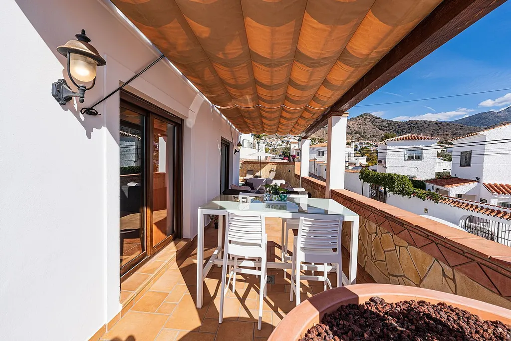 Villa en venta en Nerja, zona playa de Burriana