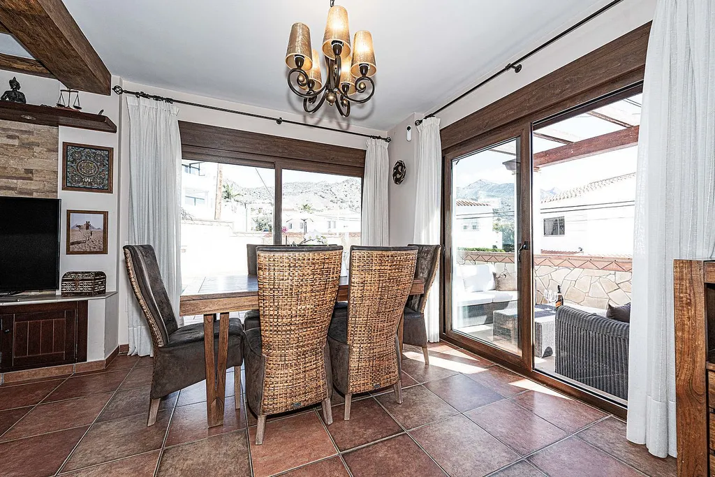 Villa en venta en Nerja, zona playa de Burriana