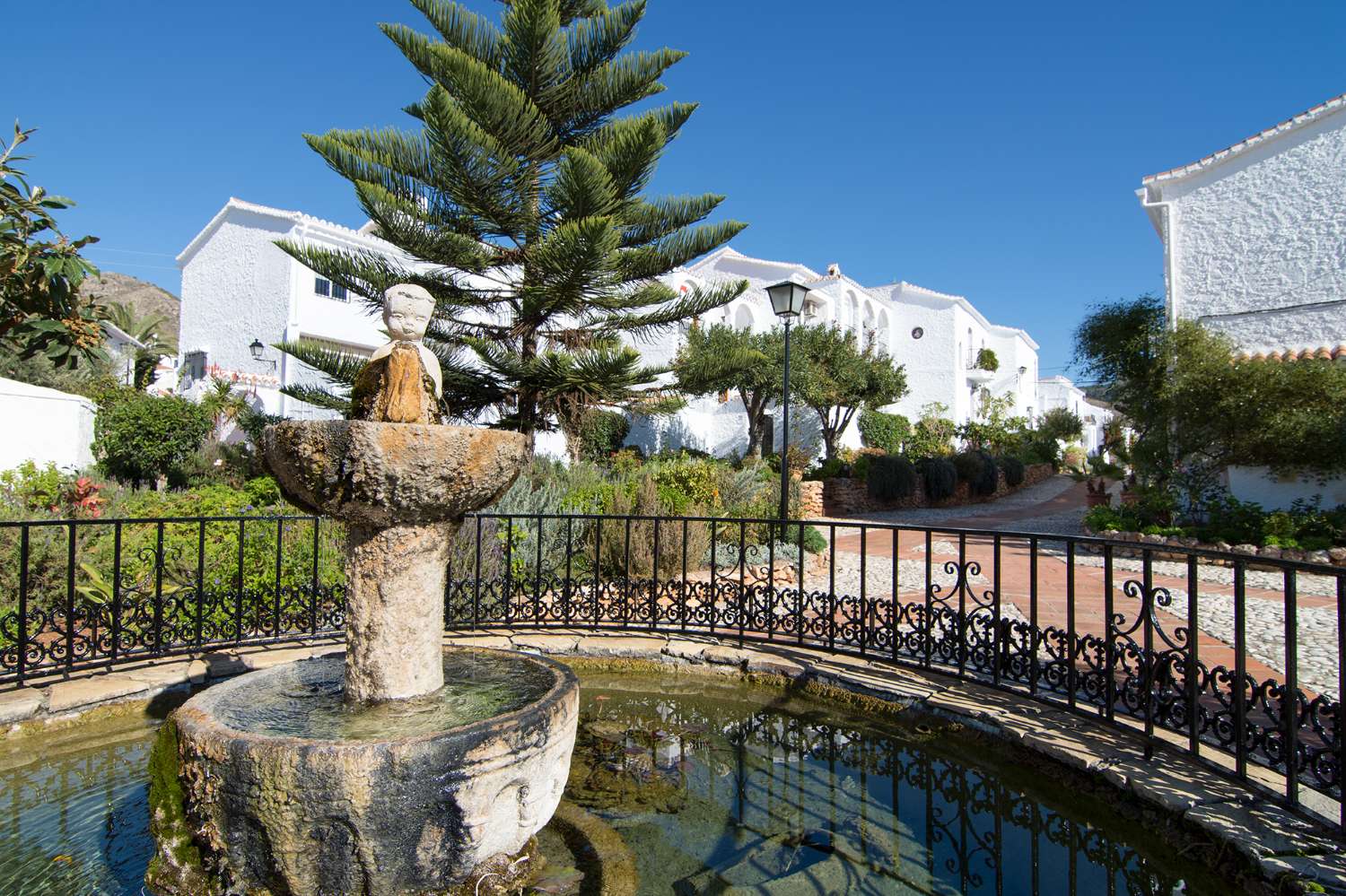 Villa en venta en Capistrano Pueblo, Nerja