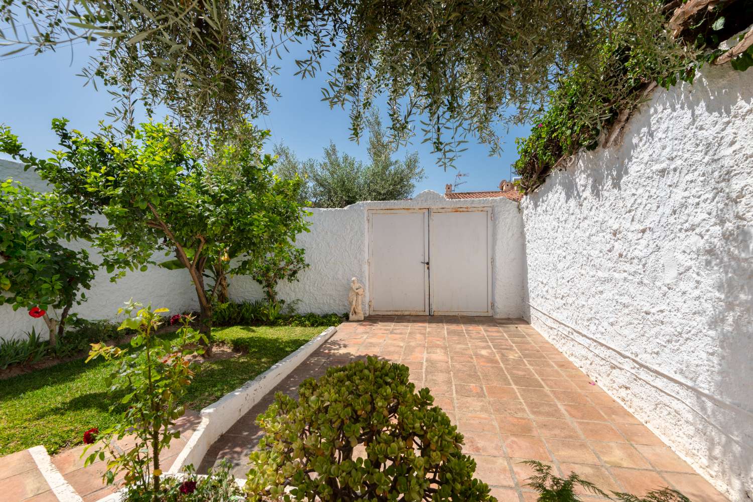 Villa till salu i byn Capistrano, Nerja