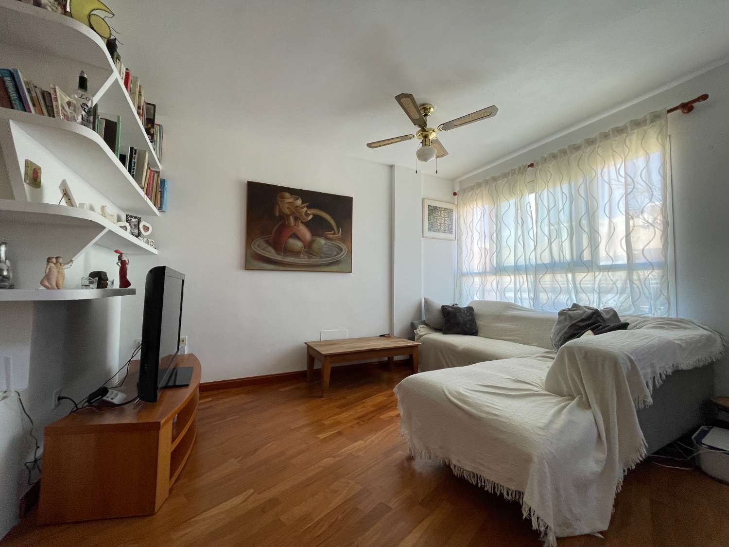 Spacious Top Floor 2-Bedroom Apartment with Private Roof Terrace, Just 400m from the Beach!