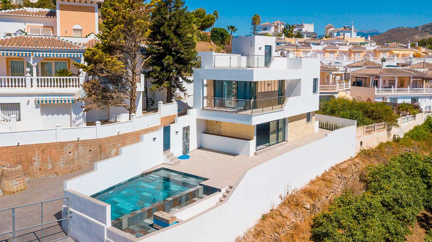 Villa for sale in Torrox Park