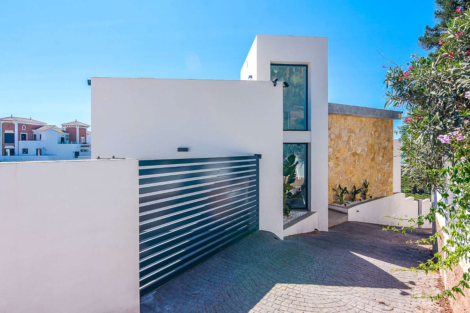 Villa for sale in Torrox Park