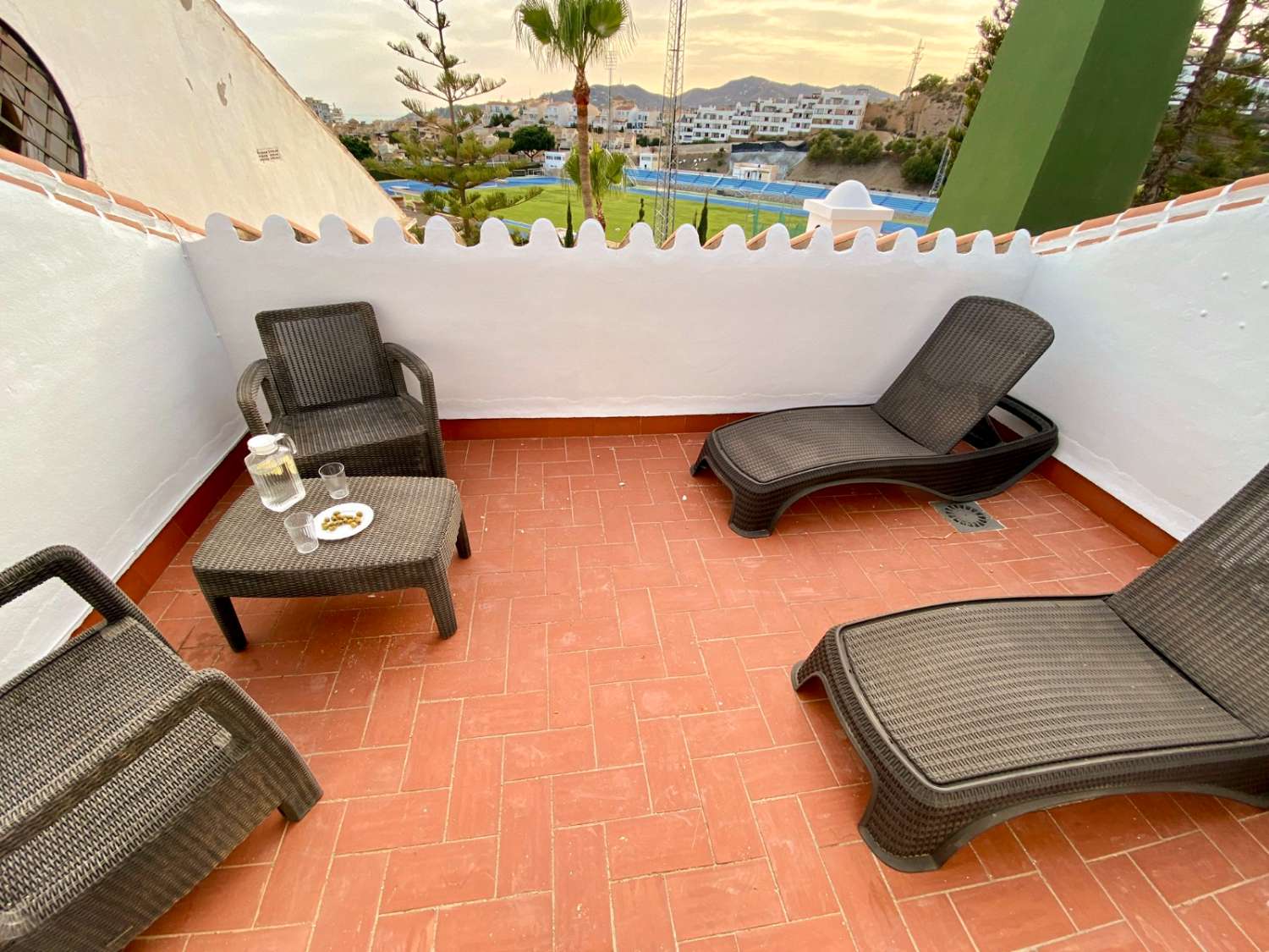 Apartamento dúplex en venta en La Rosas, Nerja