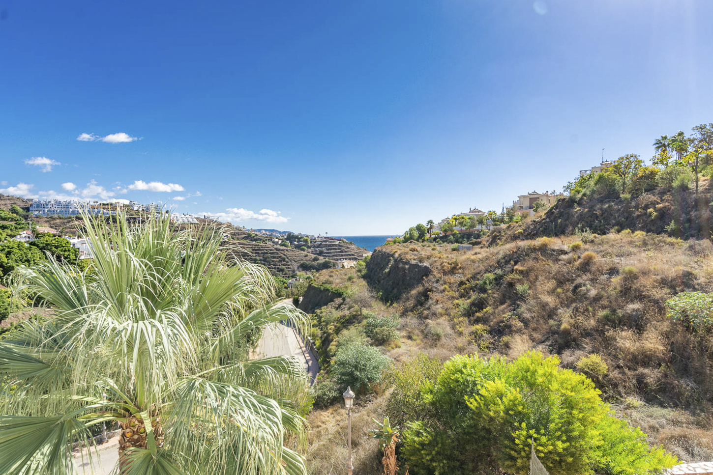 Charming 4-Bed Terraced House with Pool & Sea Views on Tamango Hill