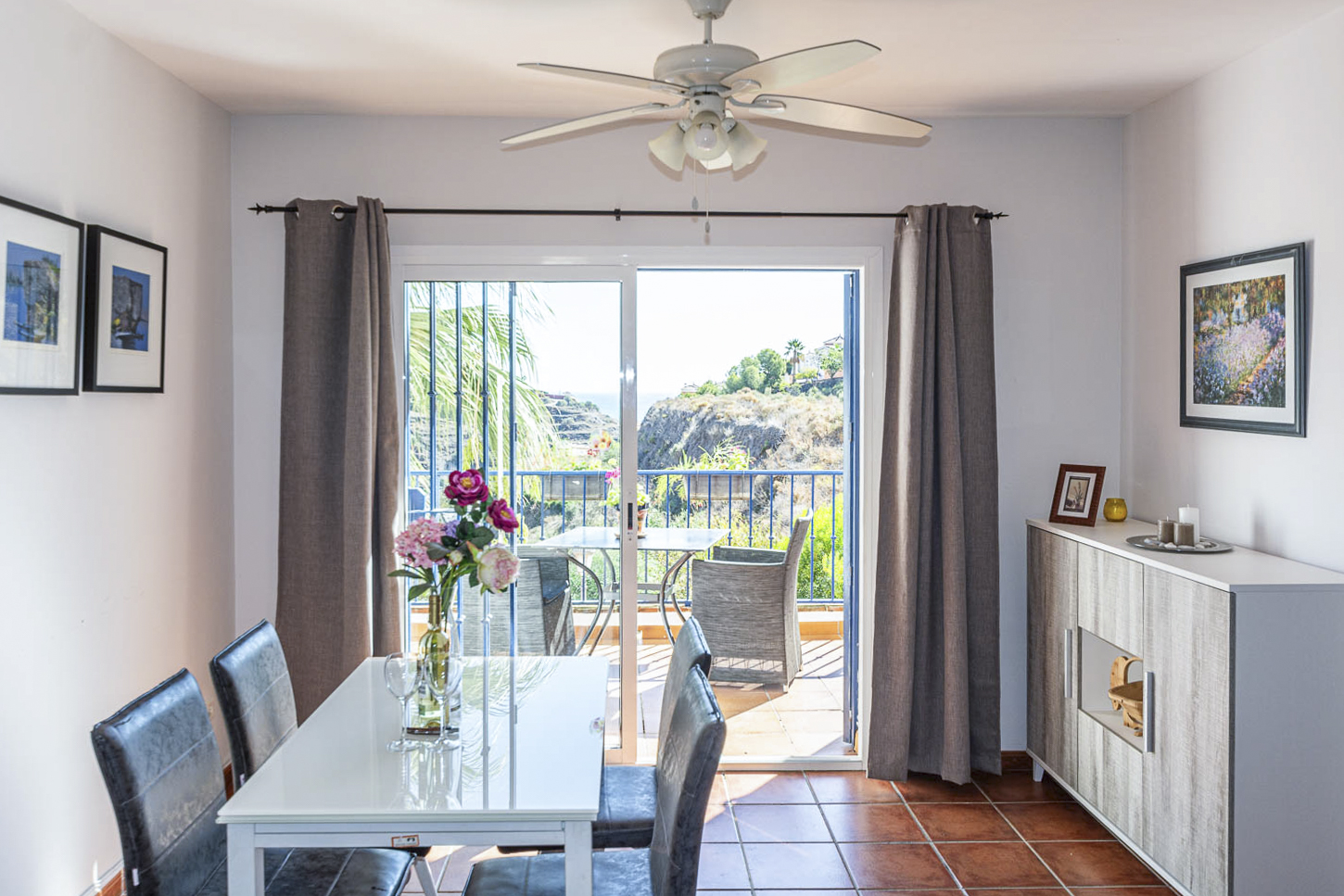 Charming 4-Bed Terraced House with Pool & Sea Views on Tamango Hill