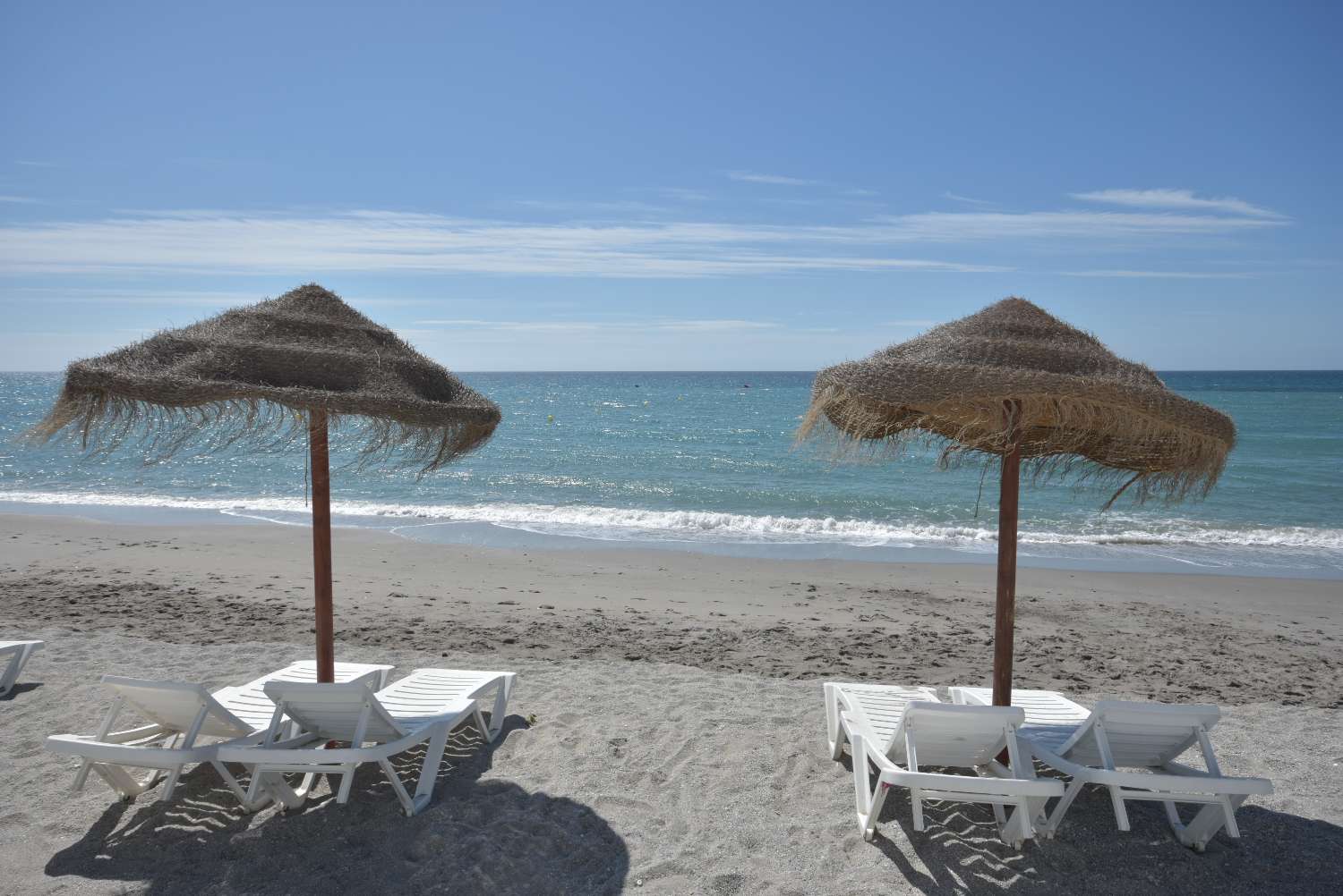 Apartment for sale in Nerja, Torrecilla beach